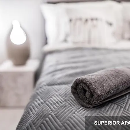 Bpr Agathe Elegant With Parliament View شقة بودابست